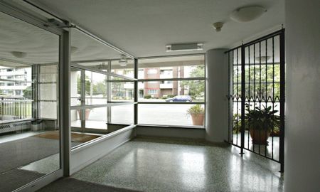 For Lease - 490 Eglinton Avenue Unit# 802, Toronto, Ontario - Photo 3