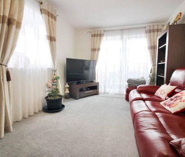 3 bedroom apartment to rent - Photo 2