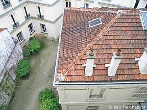 Logement à Paris, Location meublée - Photo 5