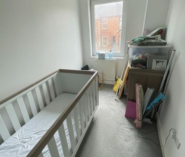 3 bedroom terraced house to rent - Photo 2