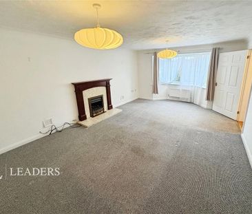 4 bedroom detached house to rent - Photo 1