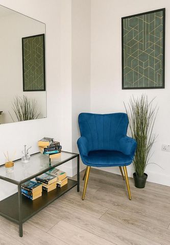 3 bedroom flat to rent - Photo 2