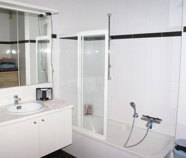 Mooi appartement met 2 slpk's in centrum Sint-Truiden, vlakbij stat... - Foto 2