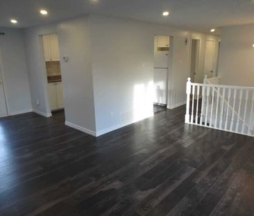 For Lease - 18 Chippawa Court Unit# Upper, Barrie, Ontario - Photo 2