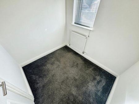 3 bedroom semi-detached house to rent - Photo 4