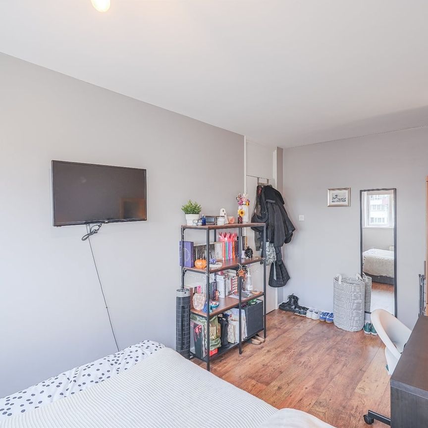 Room in a Shared House, Wick Road, E9 - Photo 1