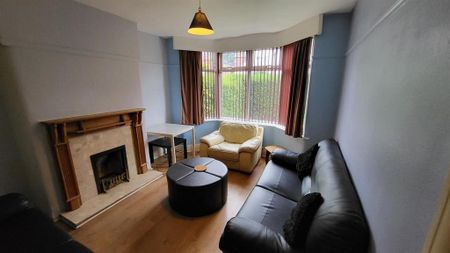 8 bedroom house to rent - Photo 2