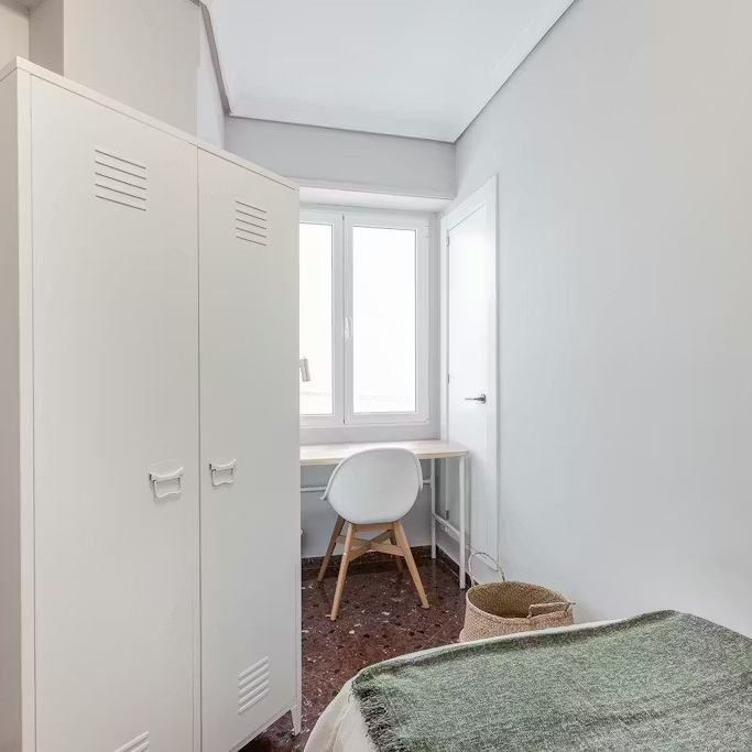 Calle de San Vicente Mártir, Valencia, Valencian Community 46007 - Photo 2