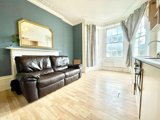 Castle Hill, Reading, Berkshire, RG1 - Photo 1