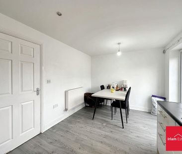 4 bedroom townhouse to rent - Photo 3