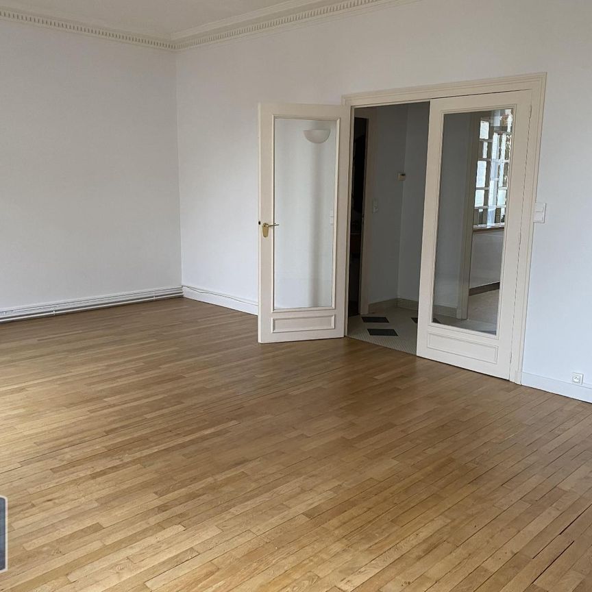 Location Appartement 5 pièces 118m² ST NAZAIRE 44600 - Photo 1