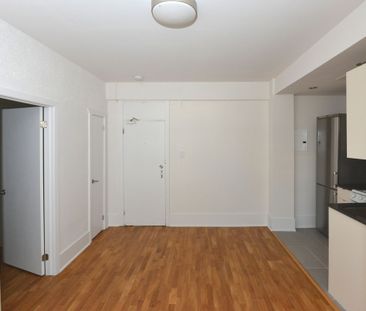 160 Huron Street - Photo 5