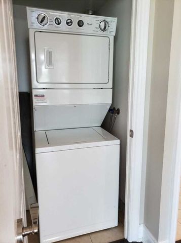 For Lease - 25 Greenview Avenue Unit# 1020, Toronto, Ontario - Photo 2