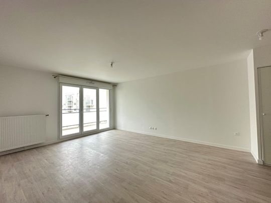 Location Appartement 4 pièces 80m² LUISANT 28600 - Photo 1