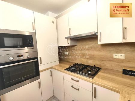 Pronájem bytu 2+kk 61 m2 - Fotografie 3