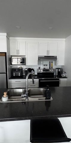 Appartement Spacieux De Deux Chambres - Photo 1