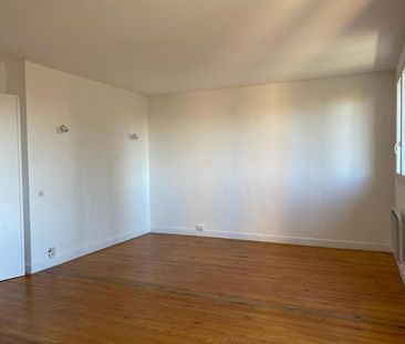 Location Appartement 4 pièces 63m² VALENCE 26000 - Photo 2