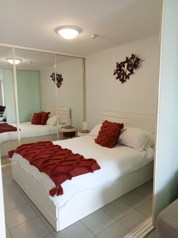 Spacious and Modern Rental Unit in the Entrance&colon; Experience Comfort and Convenience in a Beautiful C - Photo 3