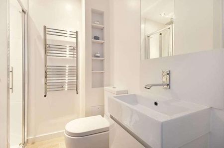 Portobello Road, Notting Hill, W11 - Photo 5