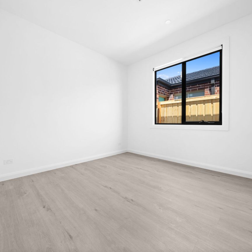 For Rent - Modern Family Home in Prime Wollert Location - Photo 1