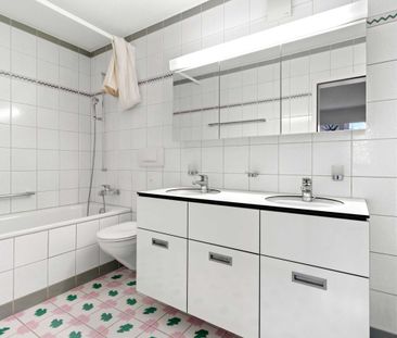 Generous living in a 5½-room terraced house in direct proximity to ... - Photo 1