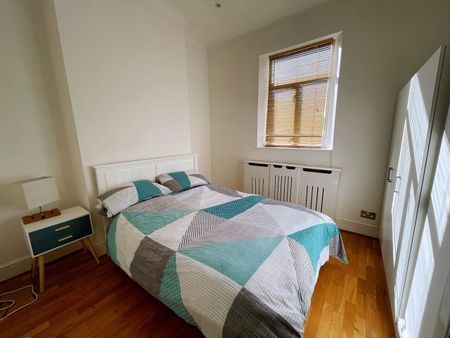 3 Bed Terraced House, Felsham Road, SW15 - Photo 4