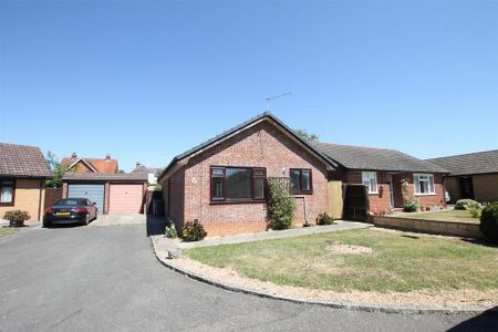 2 bedroom detached bungalow to rent - Photo 5