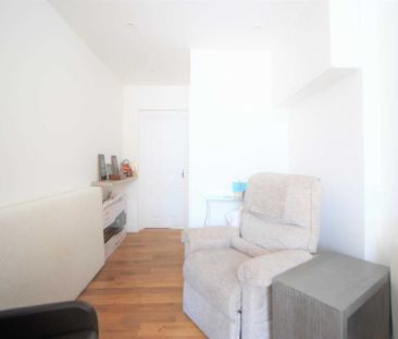 Price £1,350 pcm - Available Now - Unfurnished - Photo 1