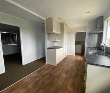 43A Ferndown Avenue, Papatoetoe, Auckland - Photo 2