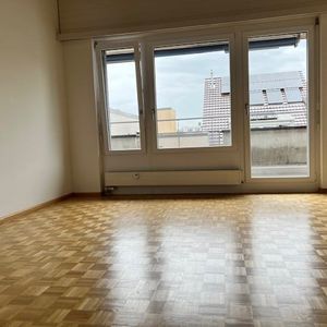 "Cozy and central living in Gundeli" - Photo 2