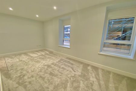 Thomas House, Bernard Street, SO14 - Photo 3