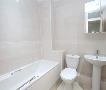 Balcombe Road, Peacehaven - Photo 5