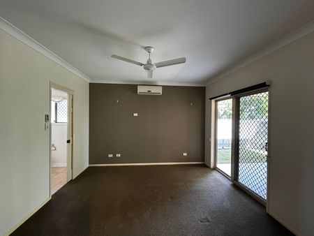 2/120-122 Robertson Street, Railway Estate QLD 4810 - Apartment For Rent | Domain - Photo 4