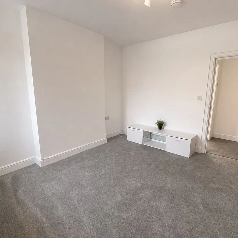 Kingston Road - Photo 1
