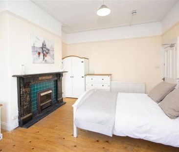 Room 1, 4 Candahar Street, Belfast, BT7 3AQ - Photo 3