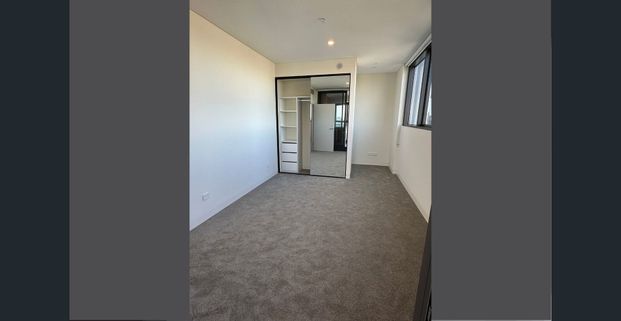 1 Bedroom Apartment in Homebush - Photo 1