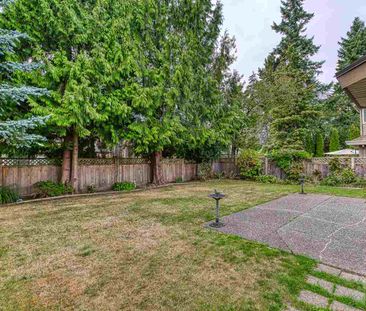 Beautifully Kept Three Bedrooms/Two Bath Home in Fraser Heights - Photo 2