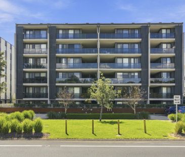 Modern Two-Bedroom Apartment in the Heart of Griffith - Photo 4