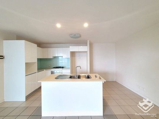 $650 for 2Bed 2Bath 1Carspace - Photo 1