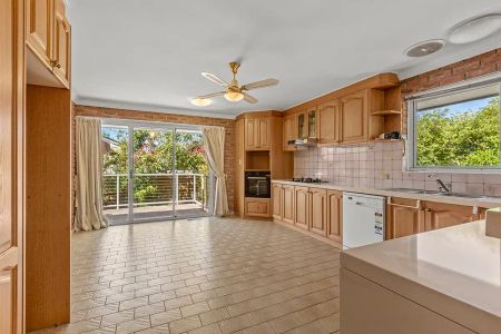 “SPACIOUS HOME IN PRIZED BAYSIDE LOCATION” - Photo 4