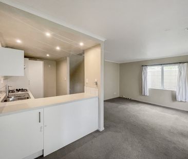 Welcome to 2/16 Black Rock Road, Newlands - Photo 3