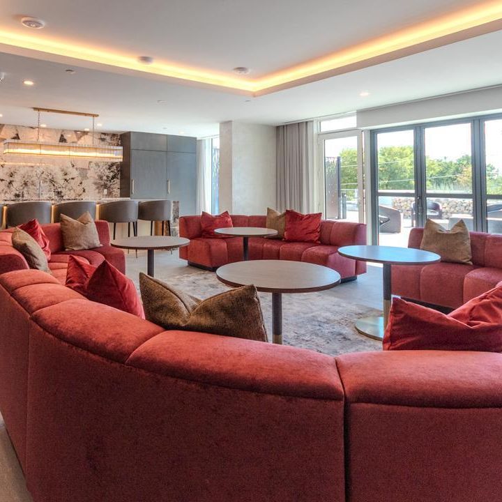 93 Arthur Street South 1406 - Photo 1