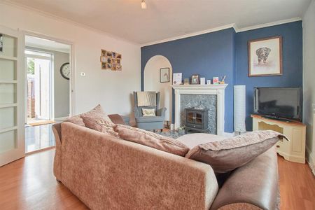 2 bedroom semi-detached house to rent - Photo 2