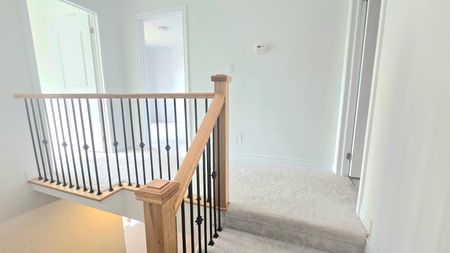 For Lease - 1992 Cameron Lott Crescent, Oshawa, Ontario - Photo 2