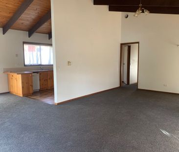 24 Farrell Street, New Gisborne - Photo 1