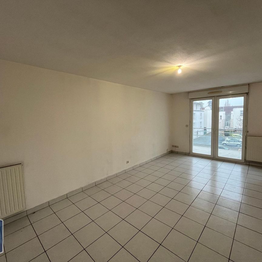 Location Appartement 3 pièces 62m² ST PIERRE DES CORPS 37700 - Photo 1