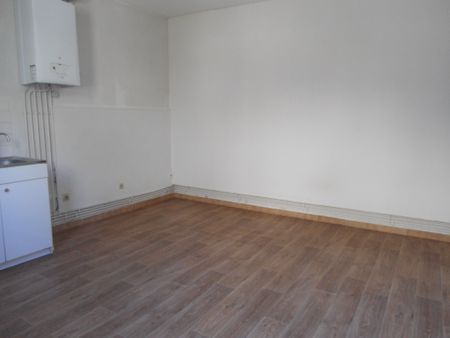 Studio SAINT BRICE COURCELLES - Photo 2