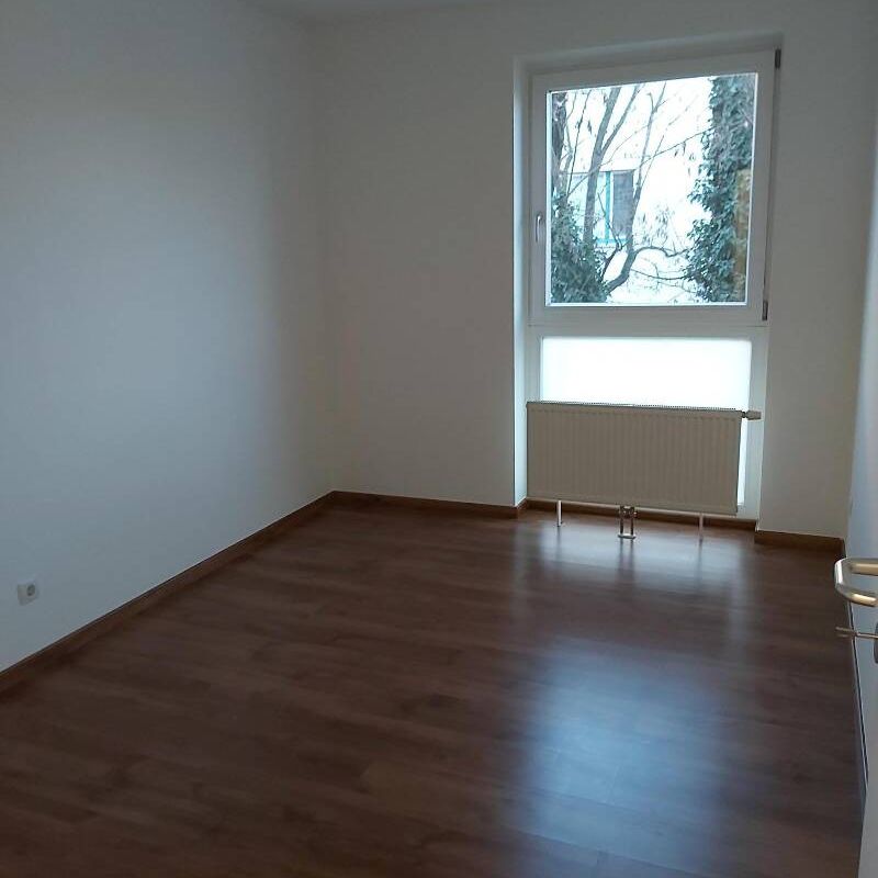 4-Zimmer-Wohnung mit Loggia in Seenähe - Photo 1