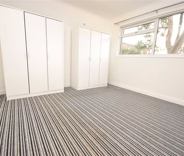 278, Oakwood Lane, Leeds, West Yorkshire, LS8 3LE - Photo 5