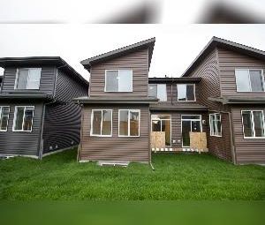 Mattson 3 Bed 2.5 Bath Dbl Garage Upper Edmonton - Photo 4